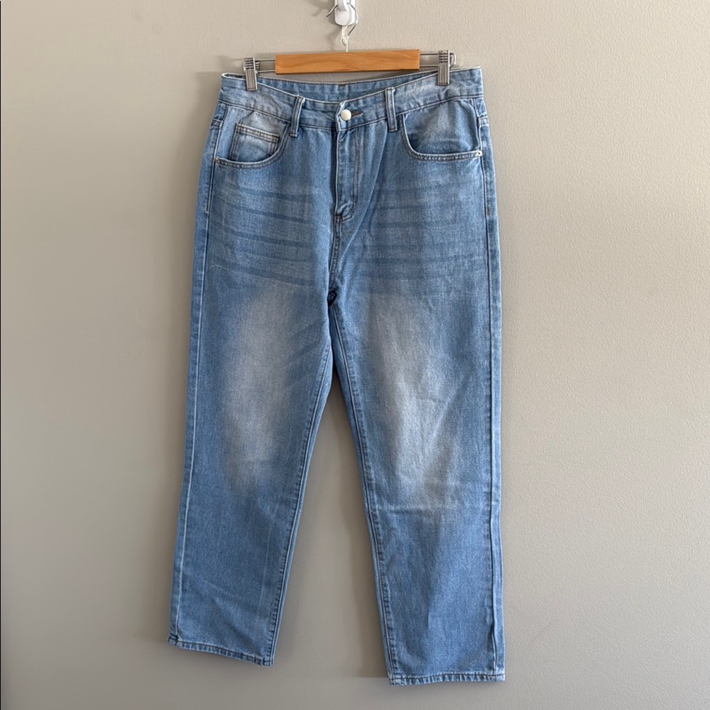 Manfinity Blue Relaxed Fit Jeans with Vintage-Inspired Look